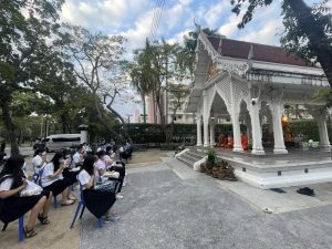 โครงการตักบาตรวิถีชาวพุทธ ในวันศุกร์สุดสัปดาห์ ประจำปีการศึกษา 2565
